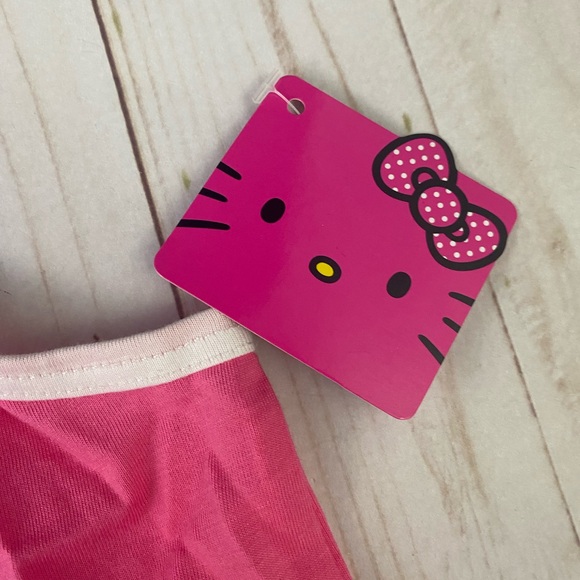 NWT Sanrio Hello Kitty Pink Racerback Crop Tank sz M - Picture 3 of 5